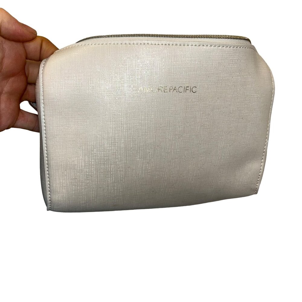 amore pacific Tropical green khaki leaves print white zip make up pouch …